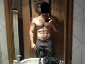 Photos du physique actuel de Baptiste